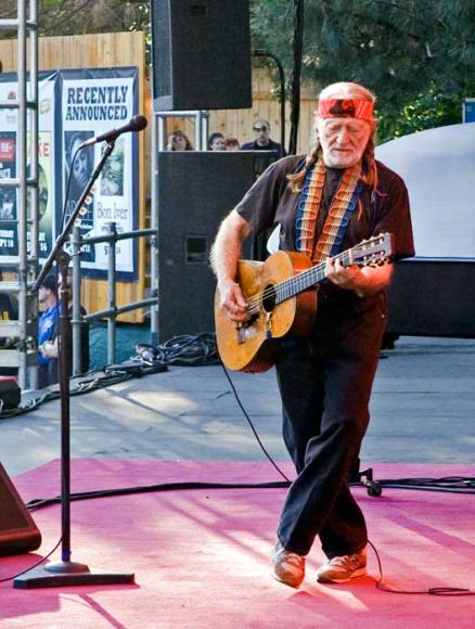 Outlaw Music Festival: Willie Nelson, Van Morrison, Lukas Nelson and The Promise of The Real, Tedeschi Trucks Band & Sturgill Simpson at Hersheypark Stadium