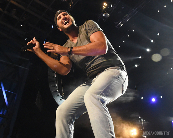 Luke Bryan, Cole Swindell & Jon Langston at Hersheypark Stadium