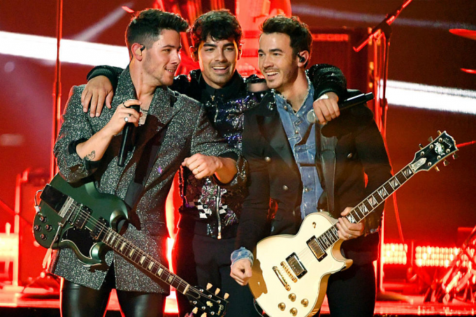 The Jonas Brothers at Hersheypark Stadium